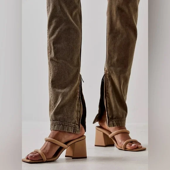 FREE PEOPLE Parker Double Strap Tan Block Heel Sandals Shoes Size 39.5 or 9US - Picture 6 of 12